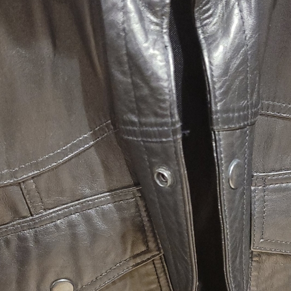 New Light weight  leather  jacket - Picture 6 of 9